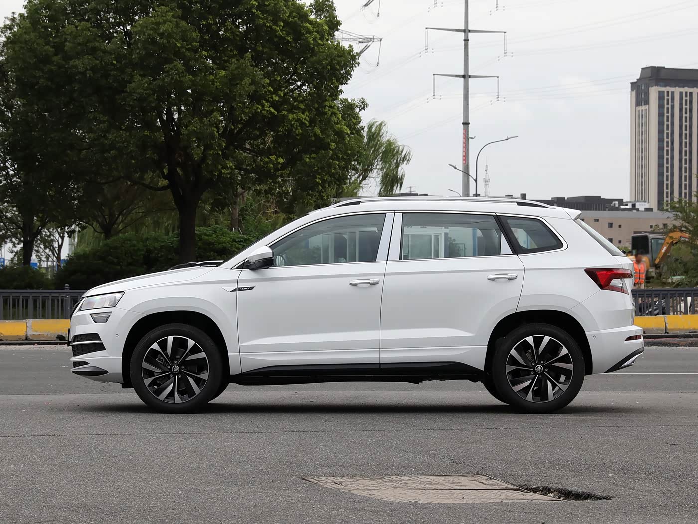 SKODA KAROQ — изображение 4