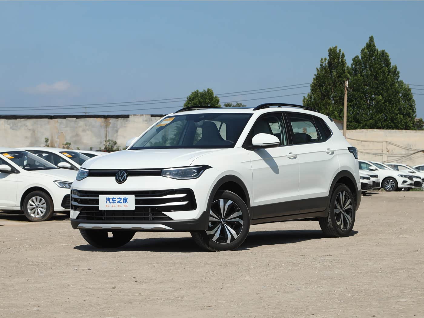VOLKSWAGEN THARU — изображение 2