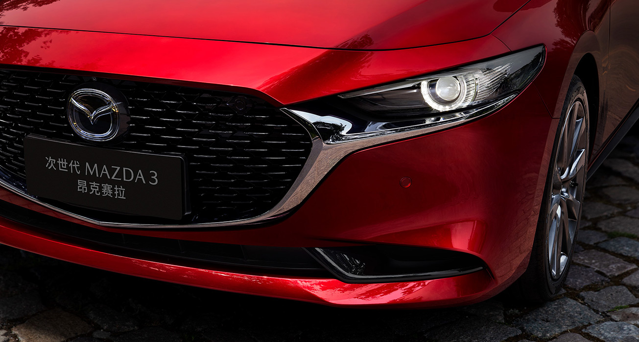 MAZDA 3 — изображение 2