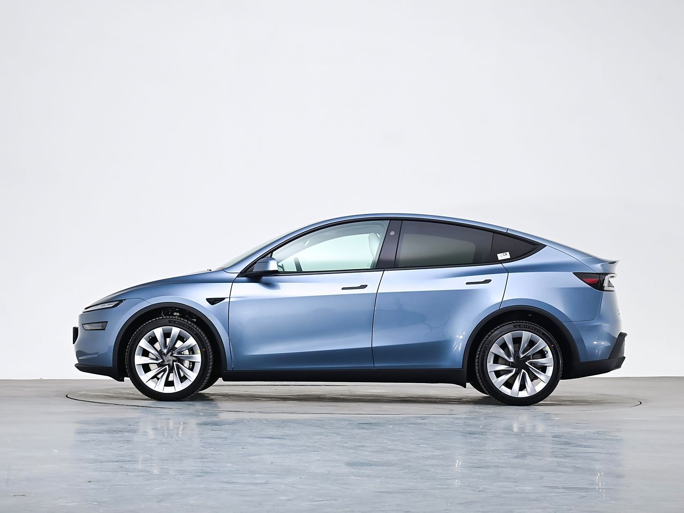 TESLA MODEL Y — изображение 3