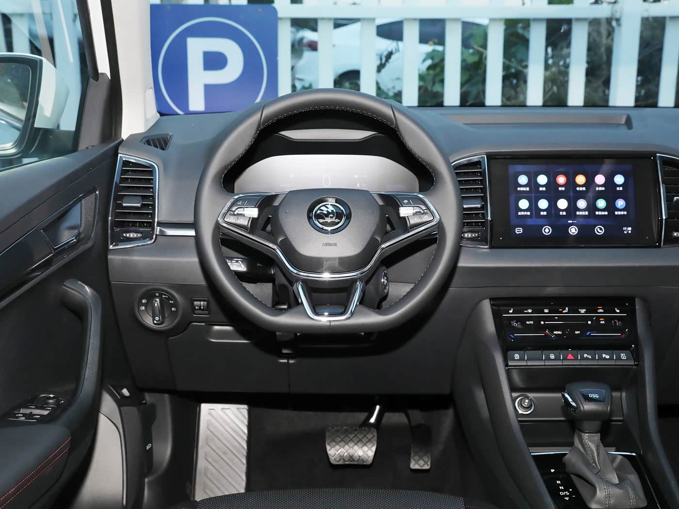 SKODA KAROQ — изображение 6