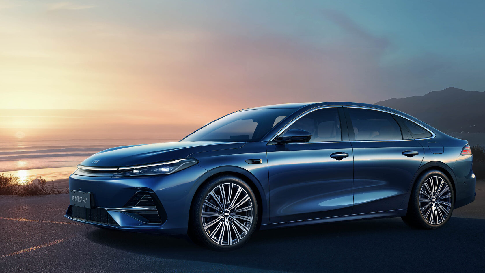 GEELY GALAXY A7 — изображение 2
