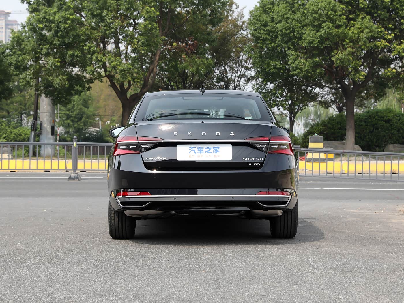 SKODA SUPERB — изображение 4