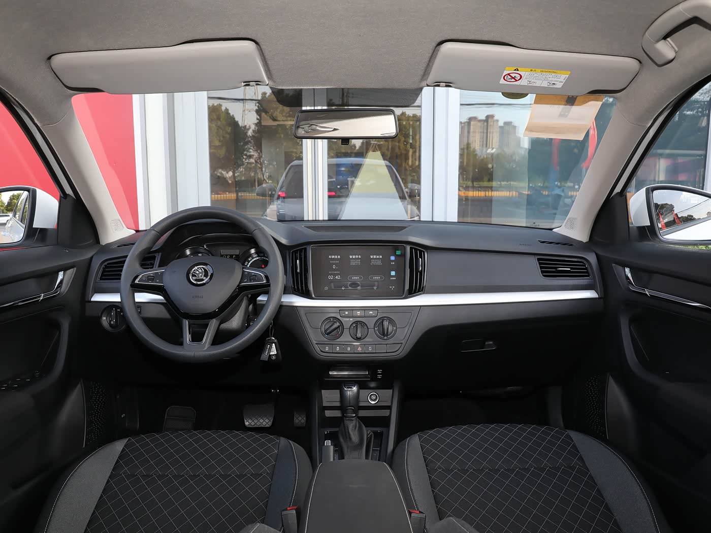 SKODA KAMIQ — изображение 8