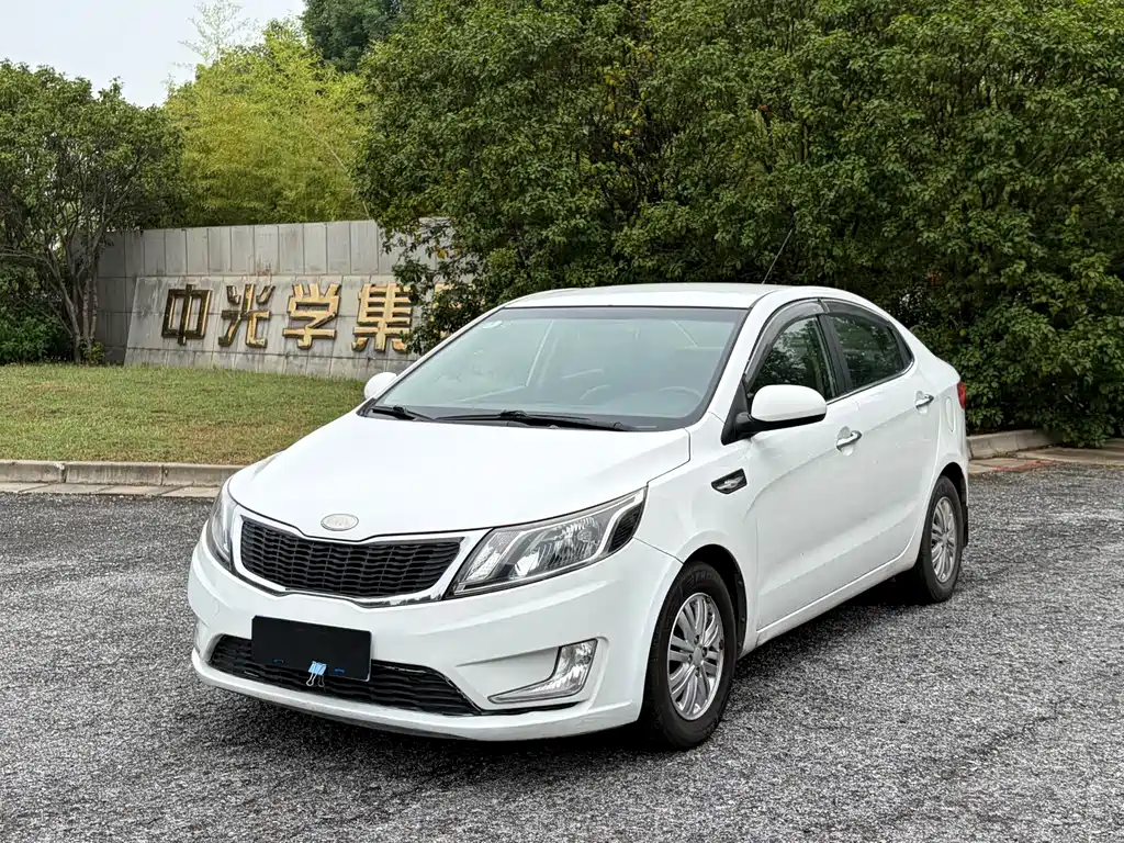 Kia K2 2012 三厢 1.4L MT GL纪念版