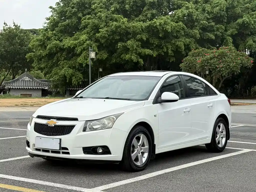 Chevrolet Cruze 2013 1.6L SE AT