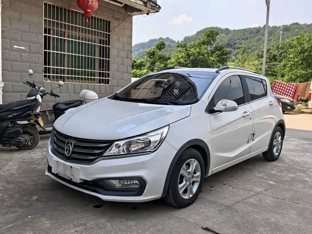 Baojun 310 2016 1.2L Manual Luxury Type