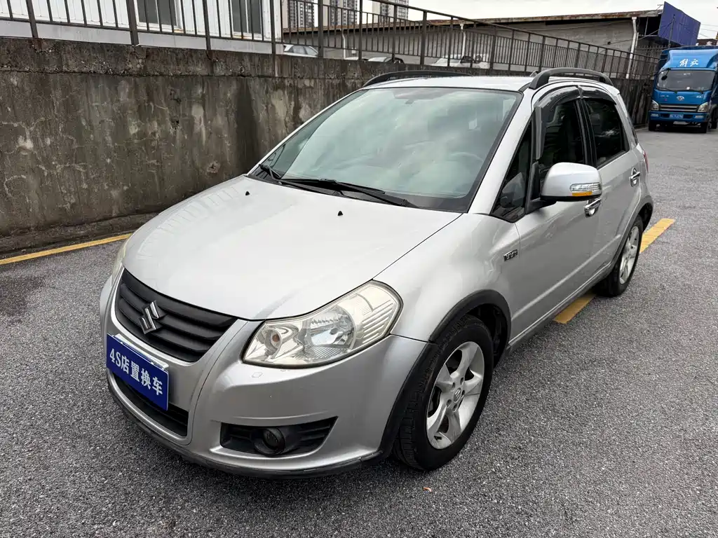 Suzuki SX4 2013 酷锐 1.6L МКПП运动型