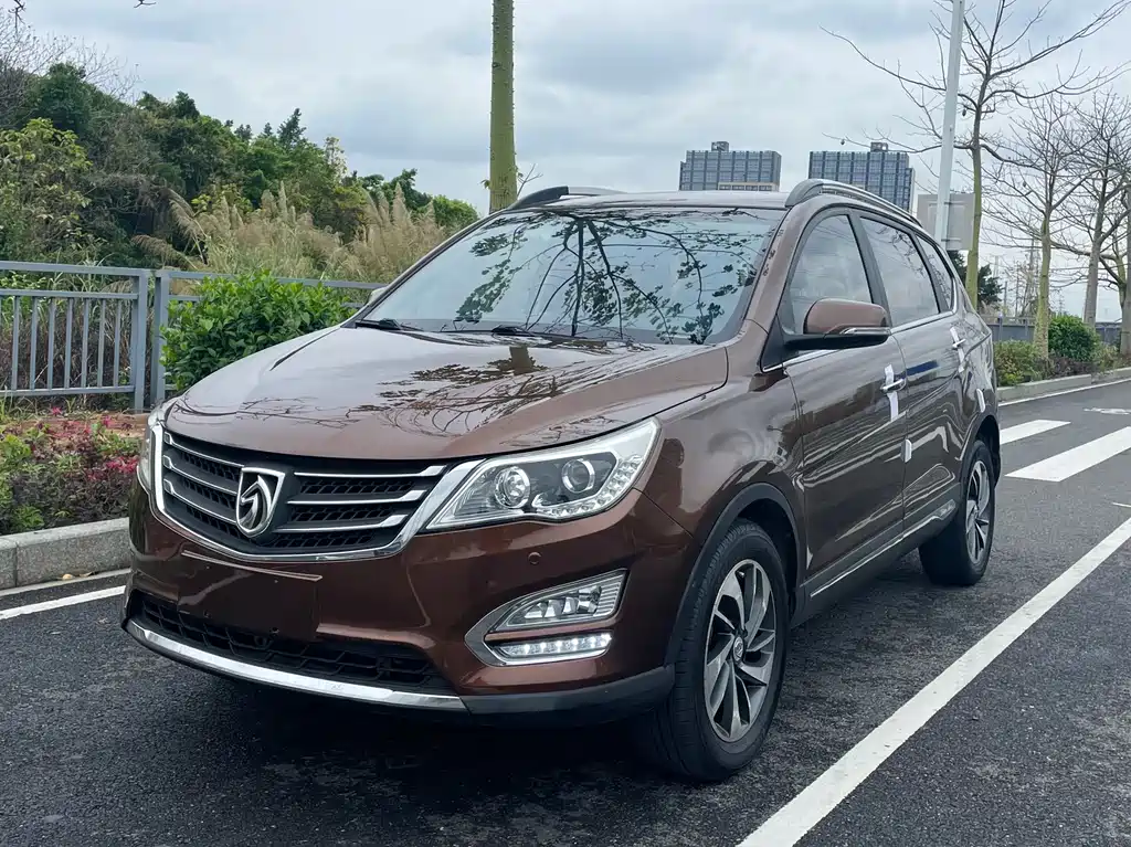 Baojun 560 2015 1.8L Manual Luxury Type