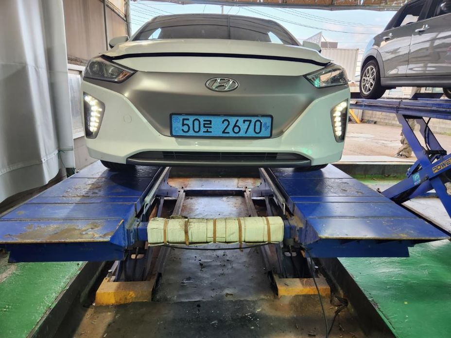 Hyundai Ioniq 2017 N