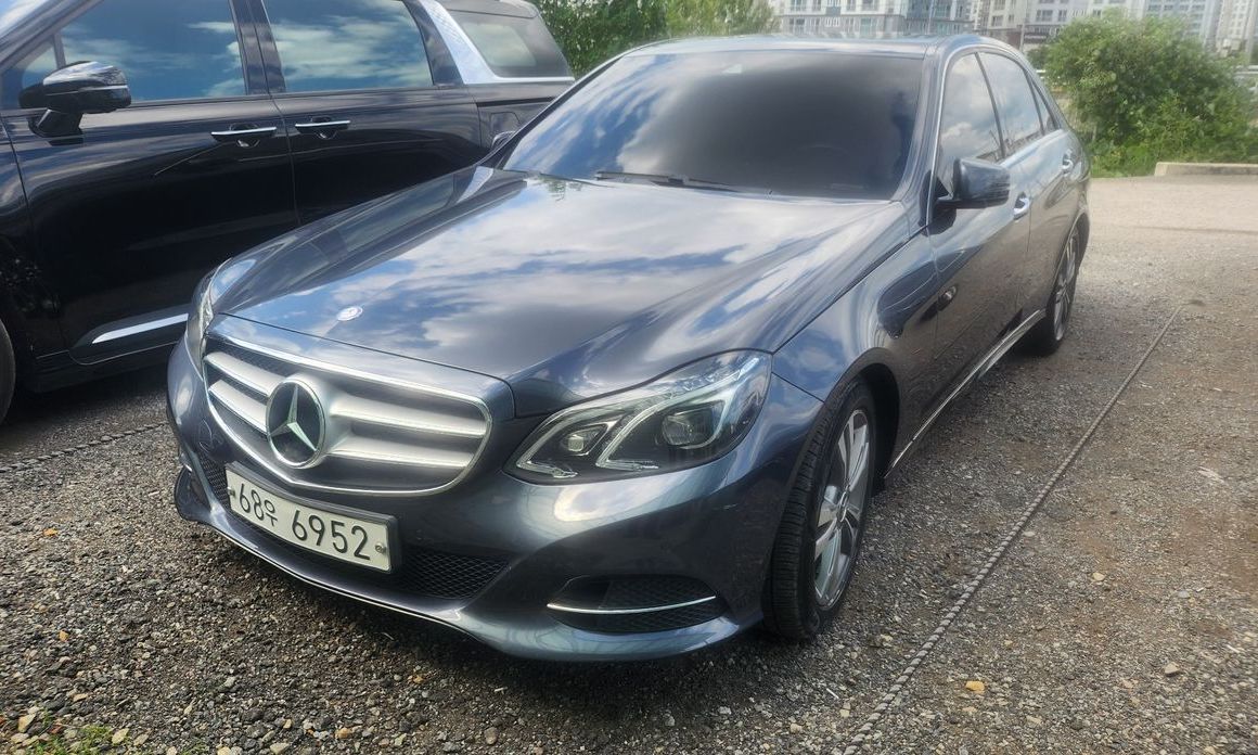 Mercedes-Benz E-Class 2015 E220 Bluetec Avantgarde